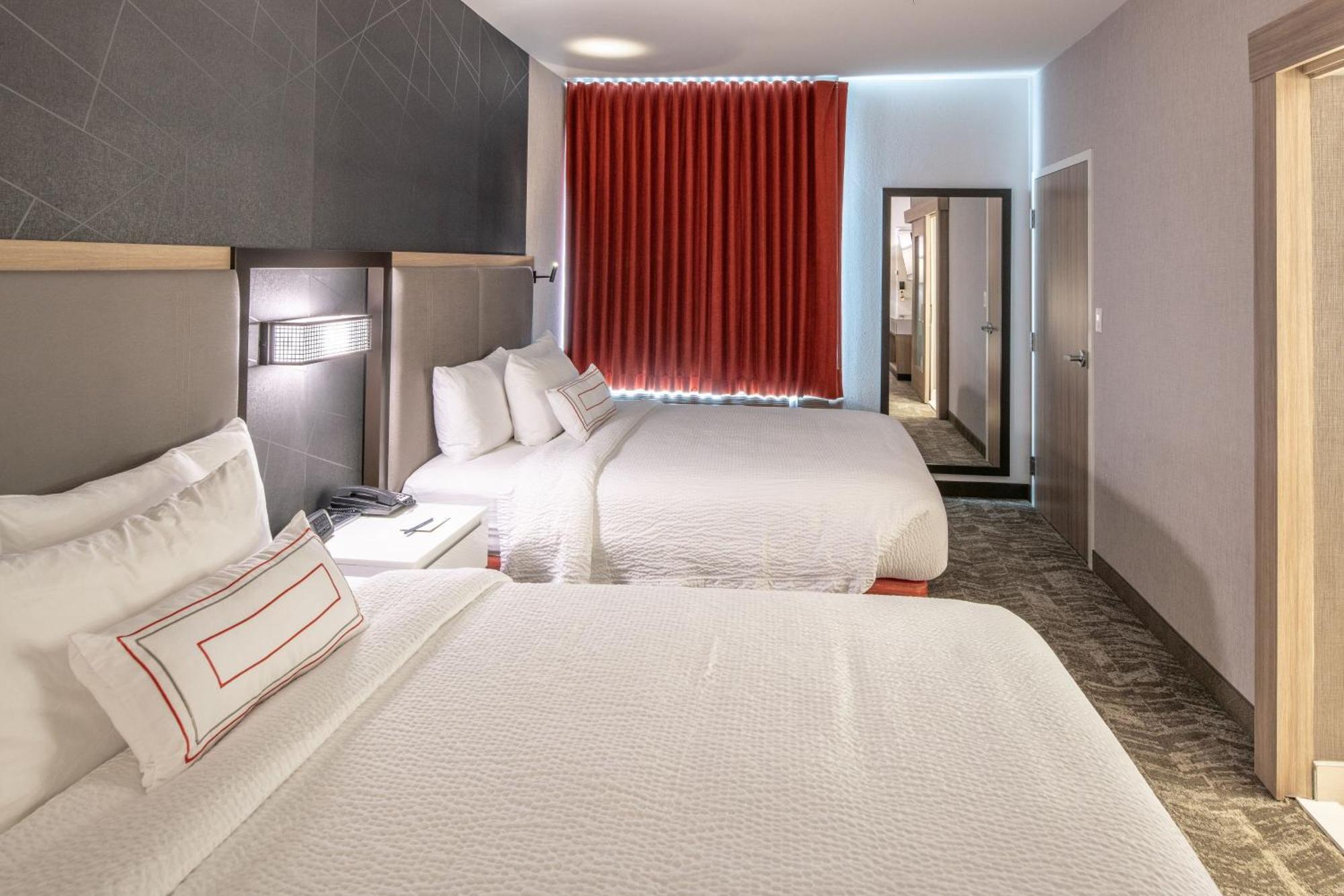 Springhill Suites Dallas Central Expressway Екстериор снимка