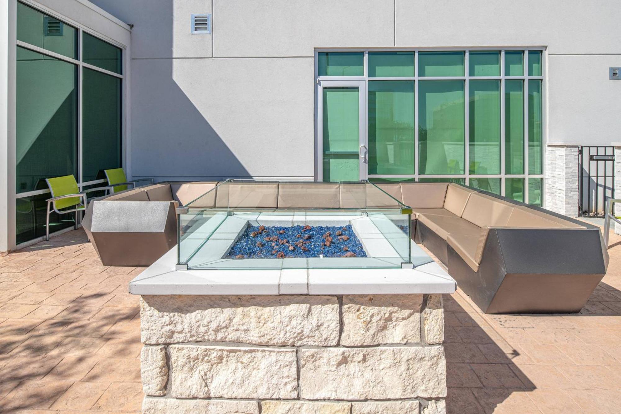 Springhill Suites Dallas Central Expressway Екстериор снимка